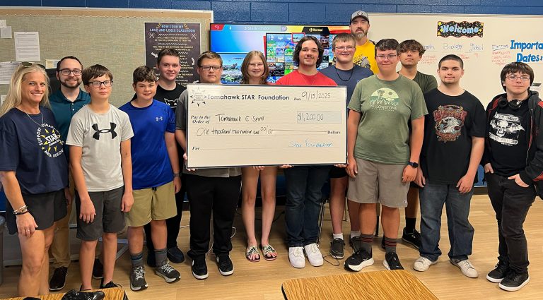 THS Esports check presentation