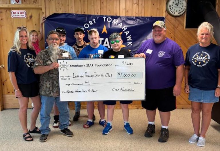 Lincoln County Sports Club check presentation